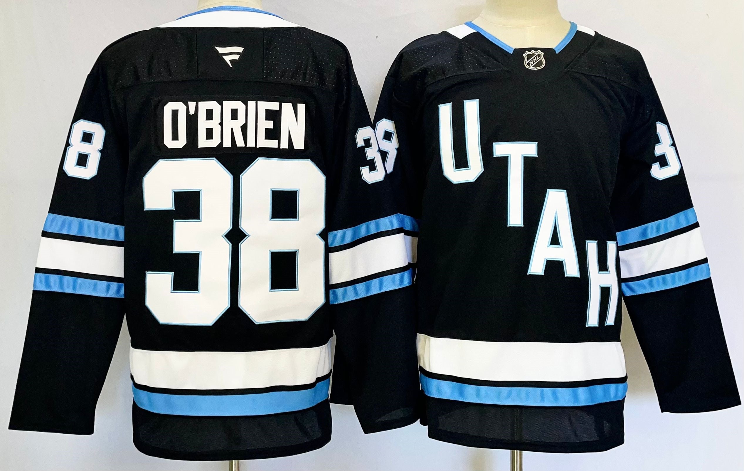 Liam O'Brien Utah Mammoth navy jersey