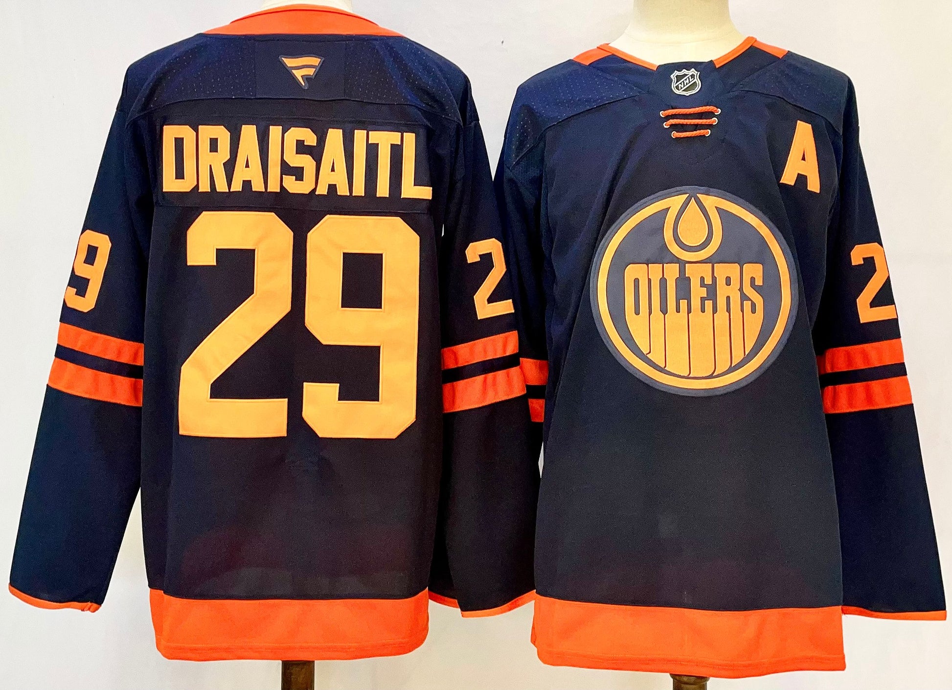 Leon Draisaitl Edmonton Oilers navy jersey