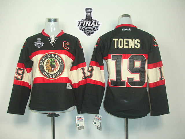 Janathan Toews Chicago Blackhawks black jersey