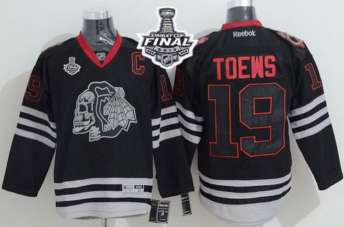 Jonathan Toews Chicago Blackhawks black jersey