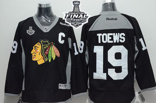 Jonathan Toews Chicago Blackhawks black jersey