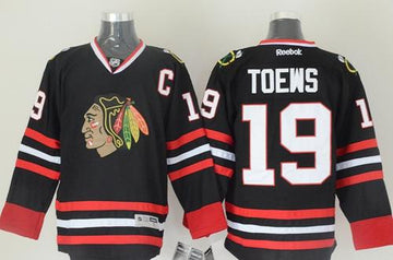 Jonathan Toews Chicago Blackhawks black jersey