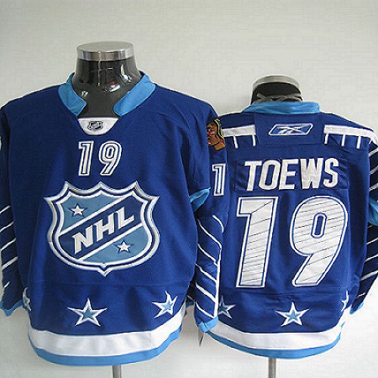 Jonathan Toews Chicago Blackhawks blue jersey