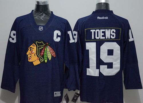 Jonathan Toews Chicago Blackhawks navy jersey