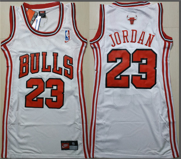 Michael Jordan Chicago Bulls white jersey