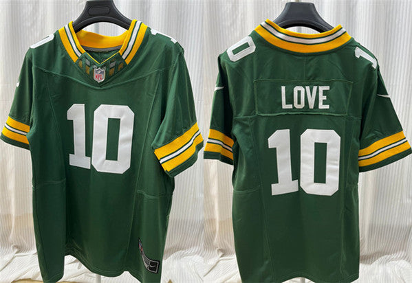Jordan Love Green Bay Packers green jersey