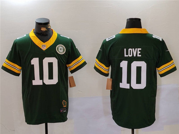 Jordan Love Green Bay Packers green jersey