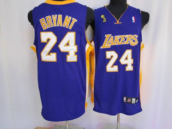 Kobe Bryant Los Angeles Lakers purple jersey