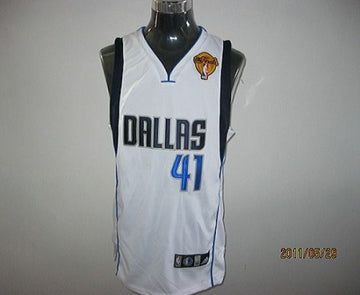 Dallas Mavericks white jersey
