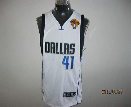 Dallas Mavericks white jersey