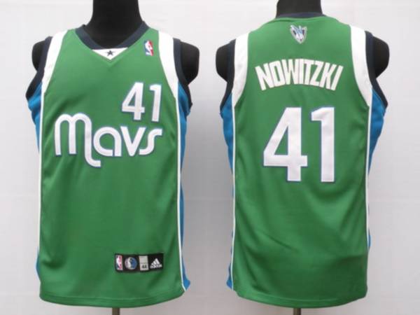 Dirk Nowitzki Dallas Mavericks green jersey