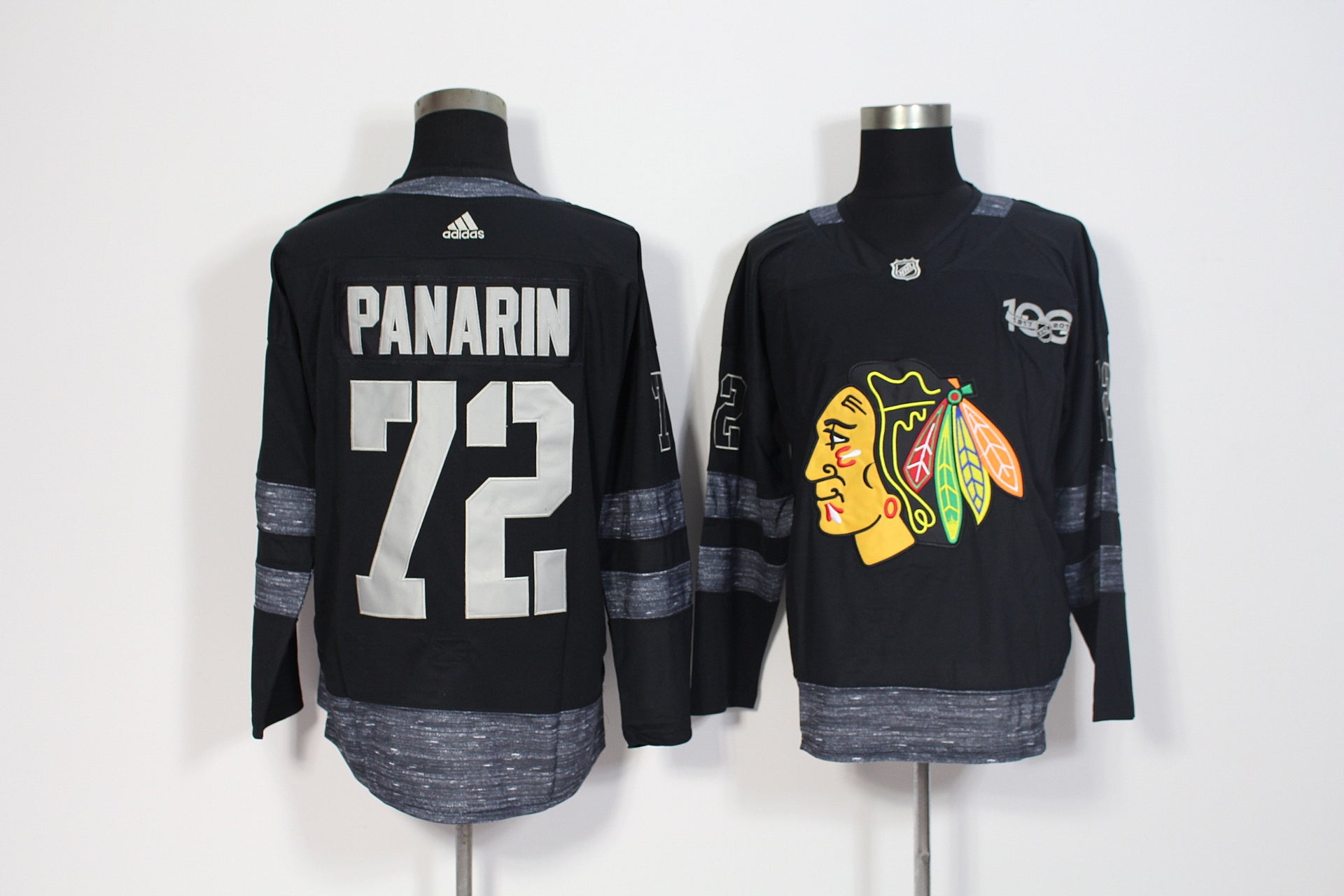 Artemi Panarin Chicago Blackhawks black jersey
