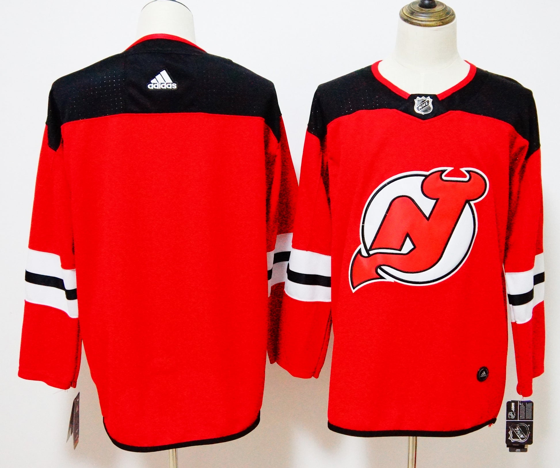 New Jersey Devils red jersey