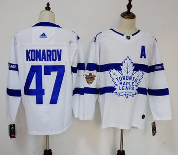 Leo Komarov Toronto Maple Leafs white Stadium Series jersey