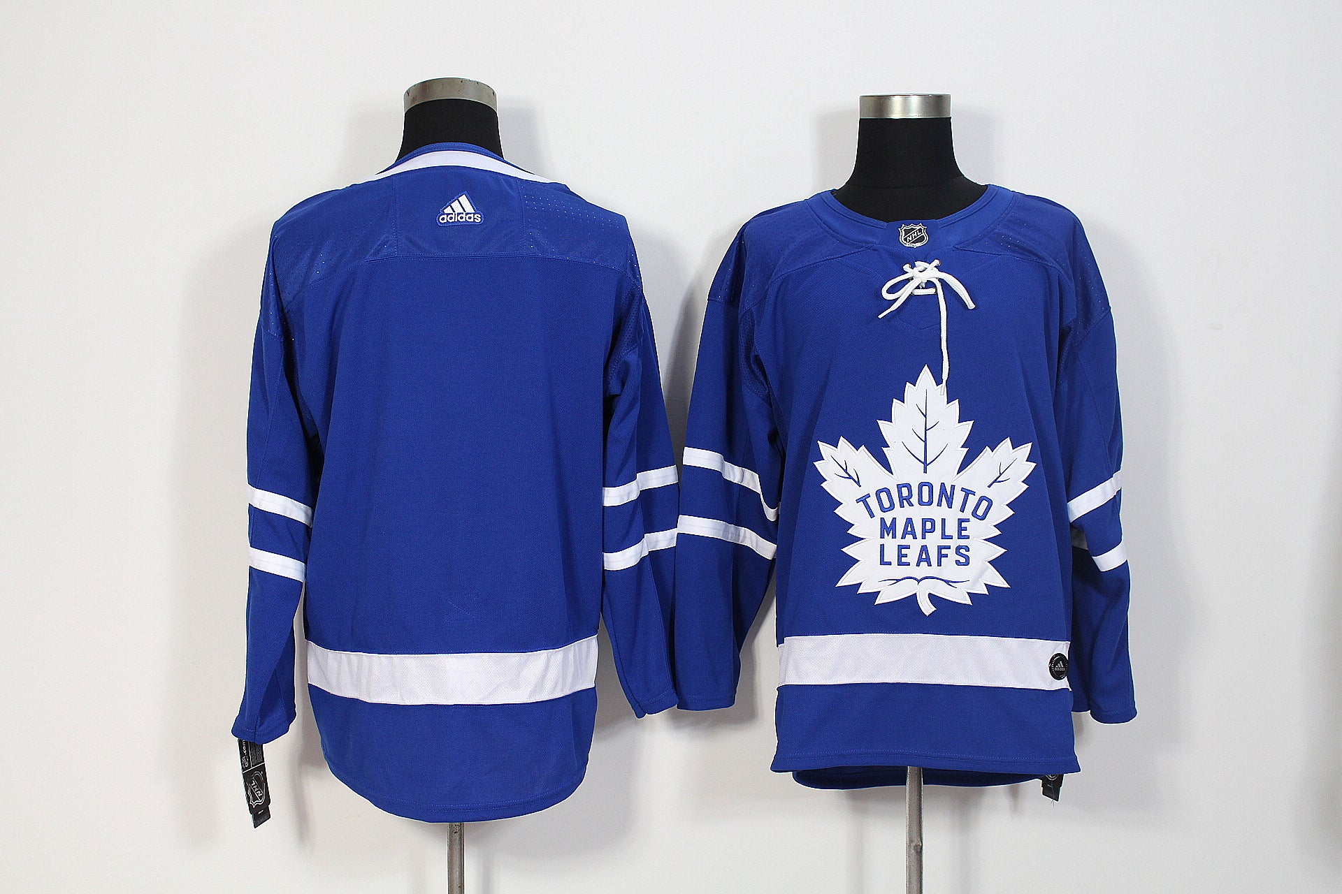 Toronto Maple Leafs blue jersey