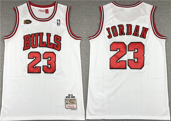 Michael Jordan Chicago Bulls white jersey