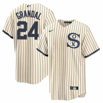 Yasmani Grandal Chicago White Sox cream-navy jersey