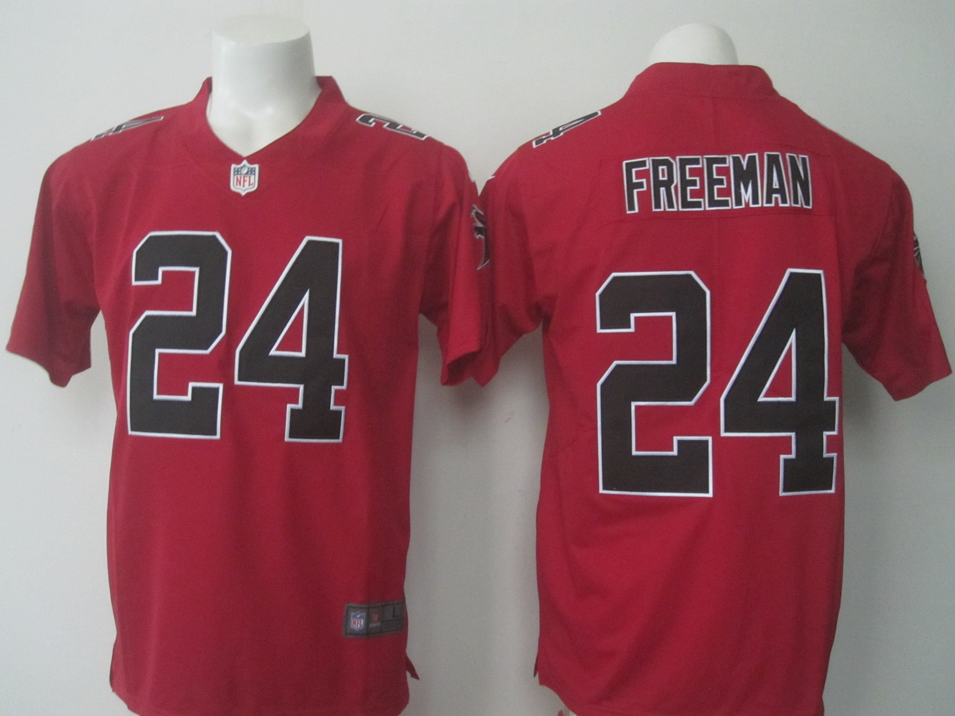 Devonta Freeman Atlanta Falcons red jersey