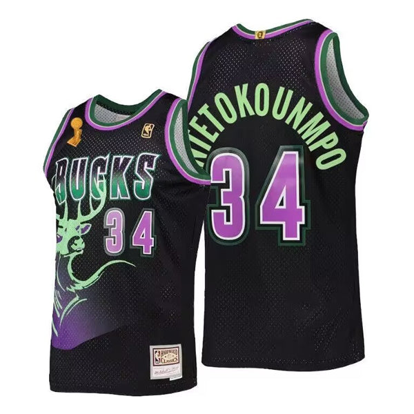Giannis Antetokounmpo Milwaukee Bucks black jersey