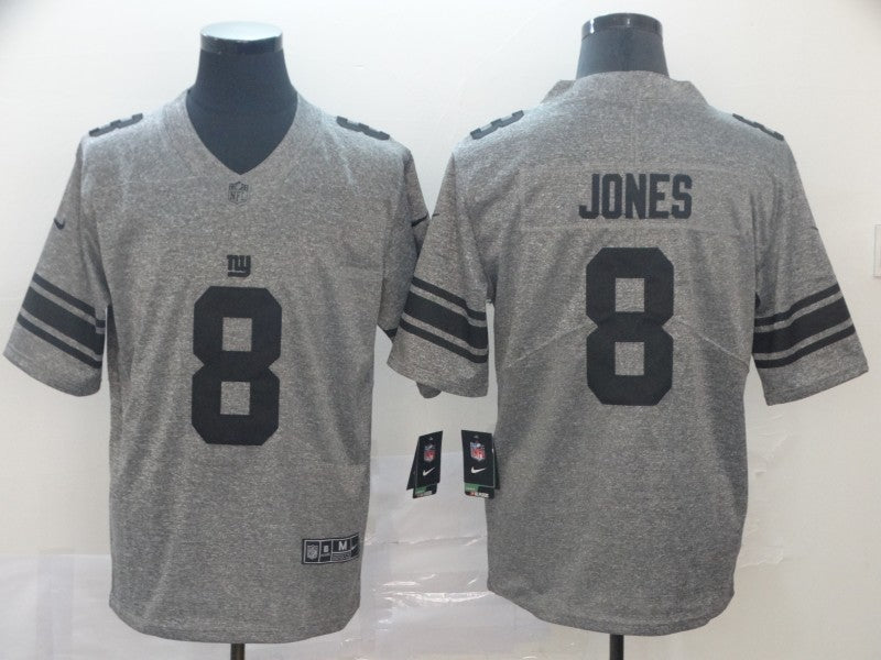 Daniel Jones New York Giants grey jersey