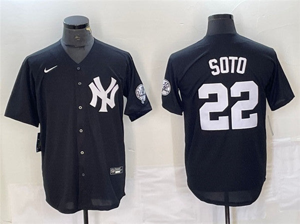 Juan Soto New York Yankees black jersey
