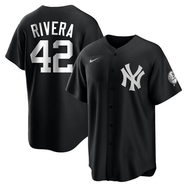 Mariano Rivera New York Yankees black jersey