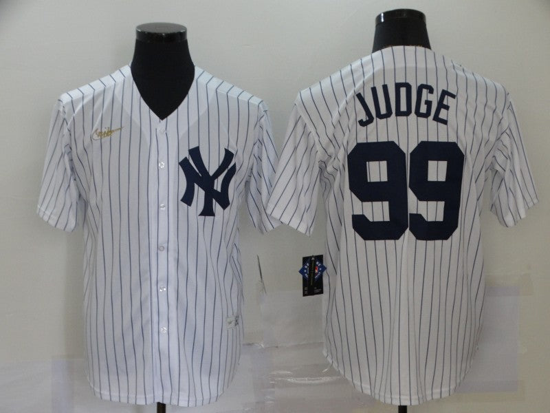 Aaron Judge New York Yankees white jersey