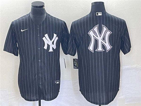 New York Yankees black jersey