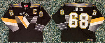 Jaromr Jgr Pittsburgh Penguins black jersey