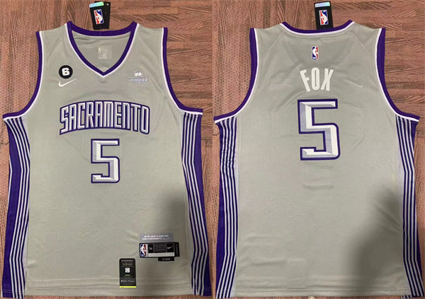 De'Aaron Fox Sacramento Kings gray jersey