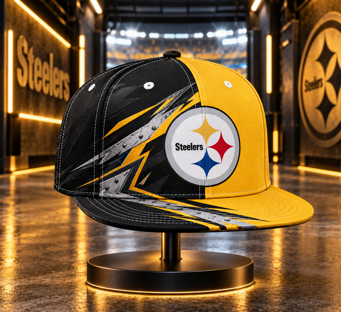 Pittsburgh Steelers Dynamic Split Colorblock Snapback Cap - Studio View