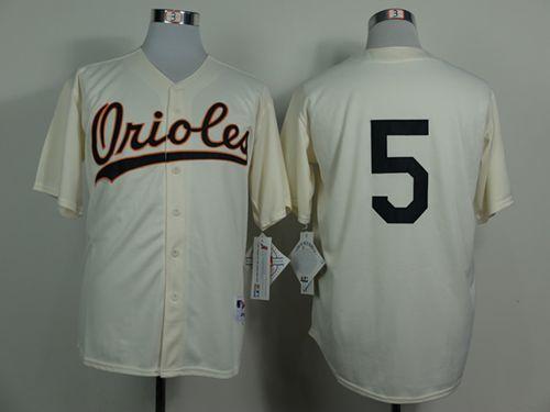 Brooks Robinson Baltimore Orioles cream jersey