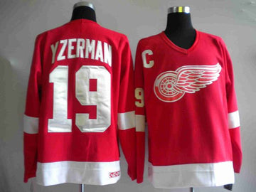 Steve Yzerman Detroit Red Wings red jersey