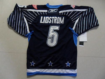 Nicklas Lidstrom Detroit Red Wings blue jersey