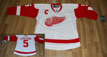 Nicklas Lidstrom Detroit Red Wings white jersey