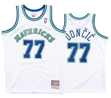 Luka Doncic Dallas Mavericks white jersey