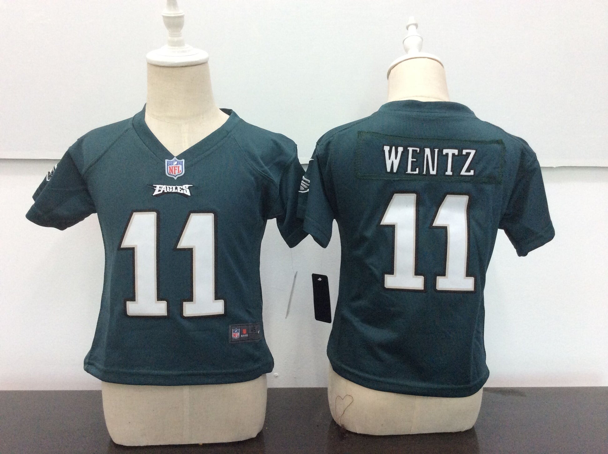 Carson Wentz Philadelphia Eagles green jersey