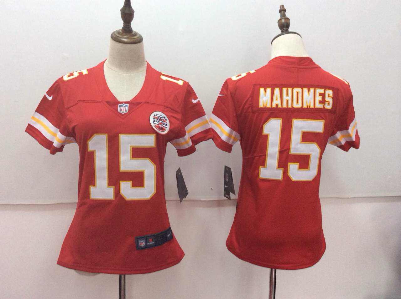 Patrick Mahomes Kansas City Chiefs red jersey