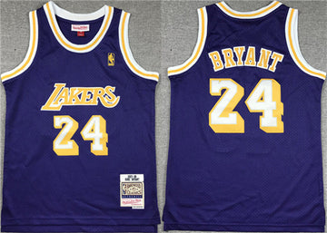 Kobe Bryant Los Angeles Lakers purple jersey