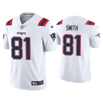 Jonnu Smith New England Patriots white jersey